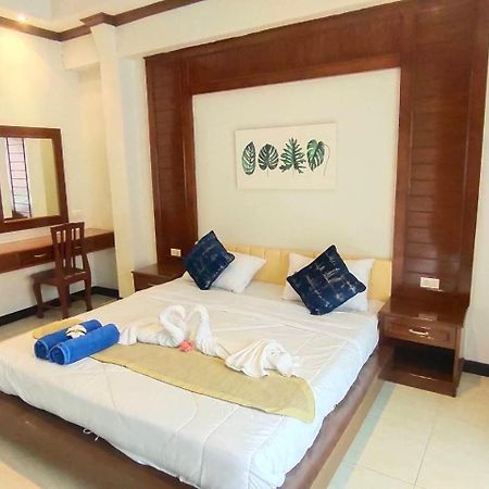 Phadee Apartment Karon Екстер'єр фото