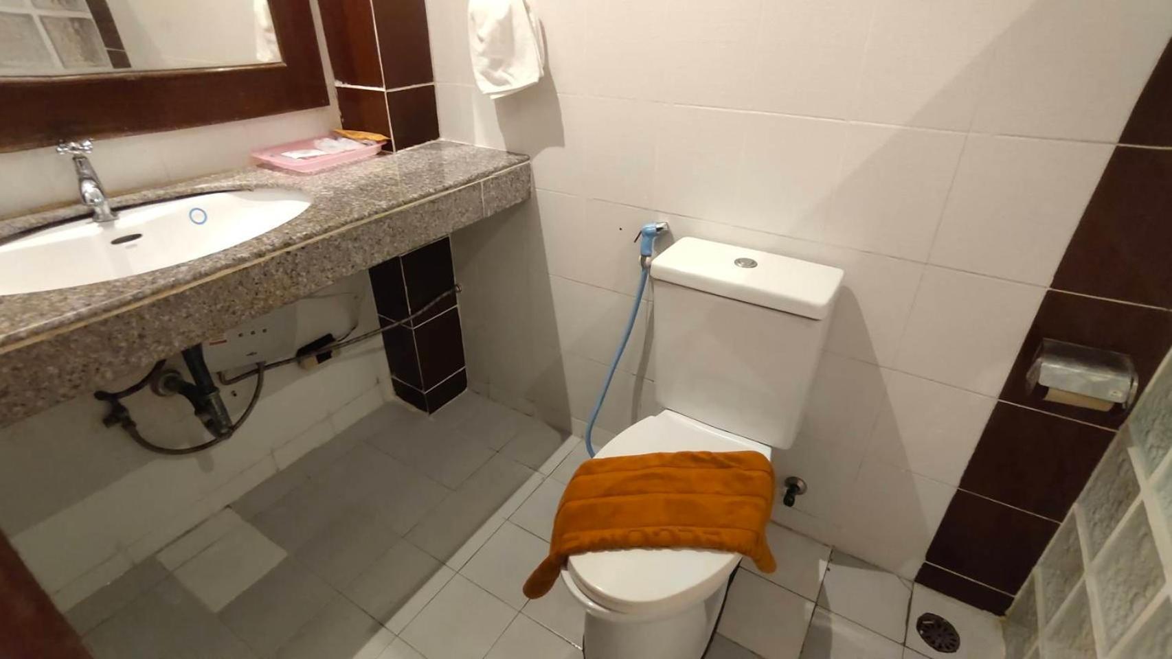 Phadee Apartment Karon Екстер'єр фото