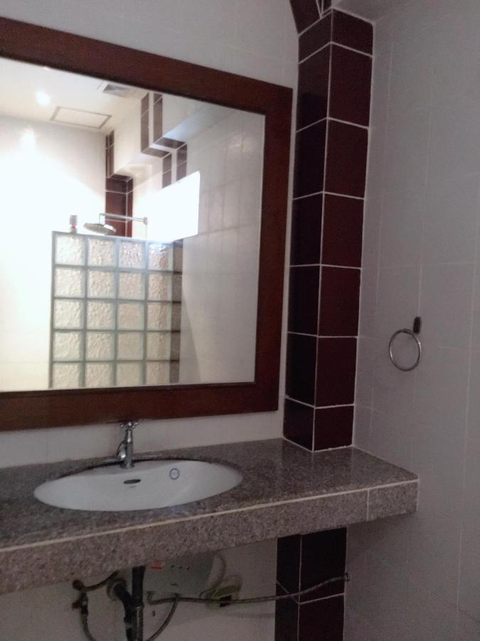 Phadee Apartment Karon Екстер'єр фото